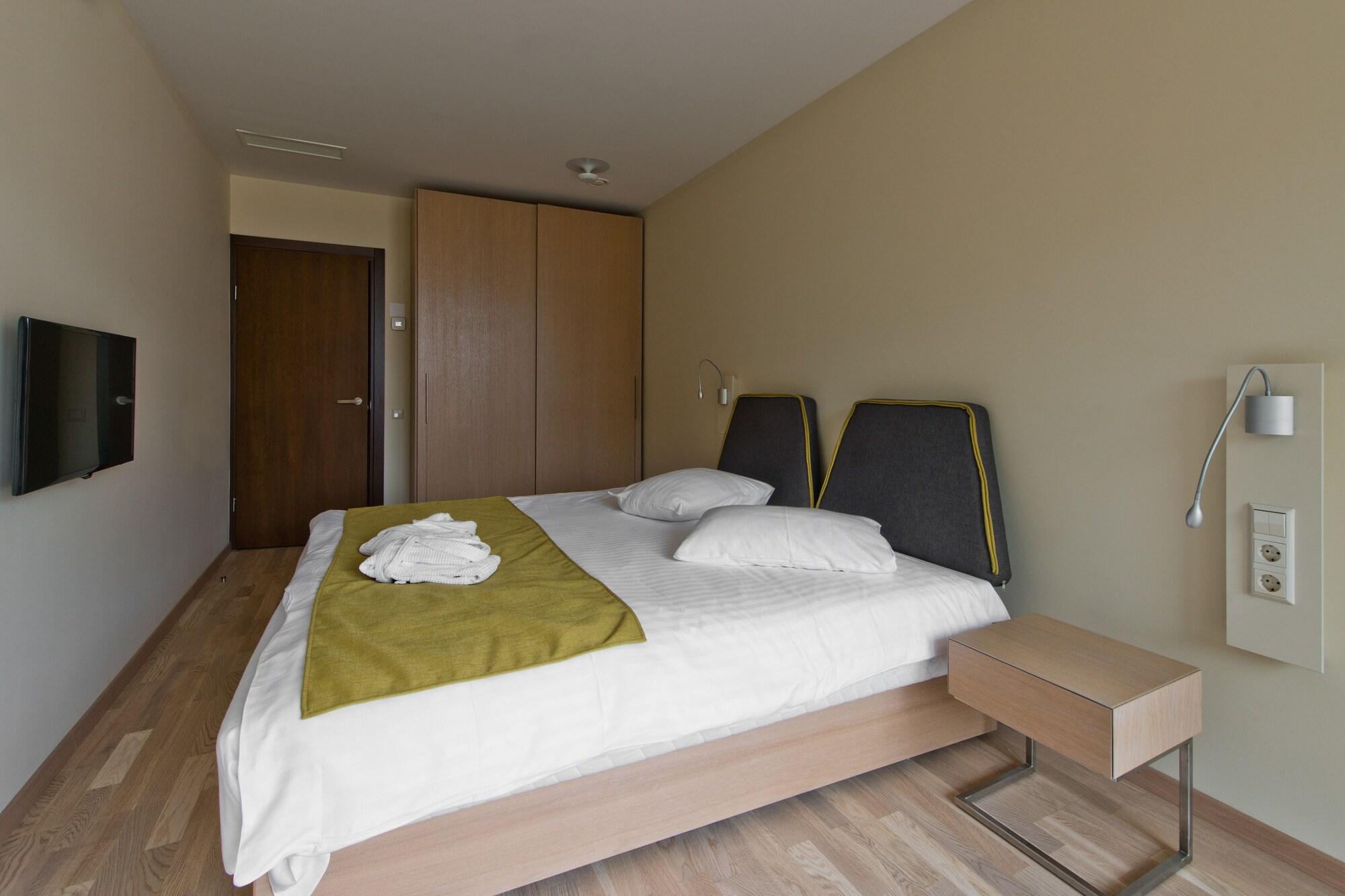 Mana Suites & Sea Паланга Екстериор снимка